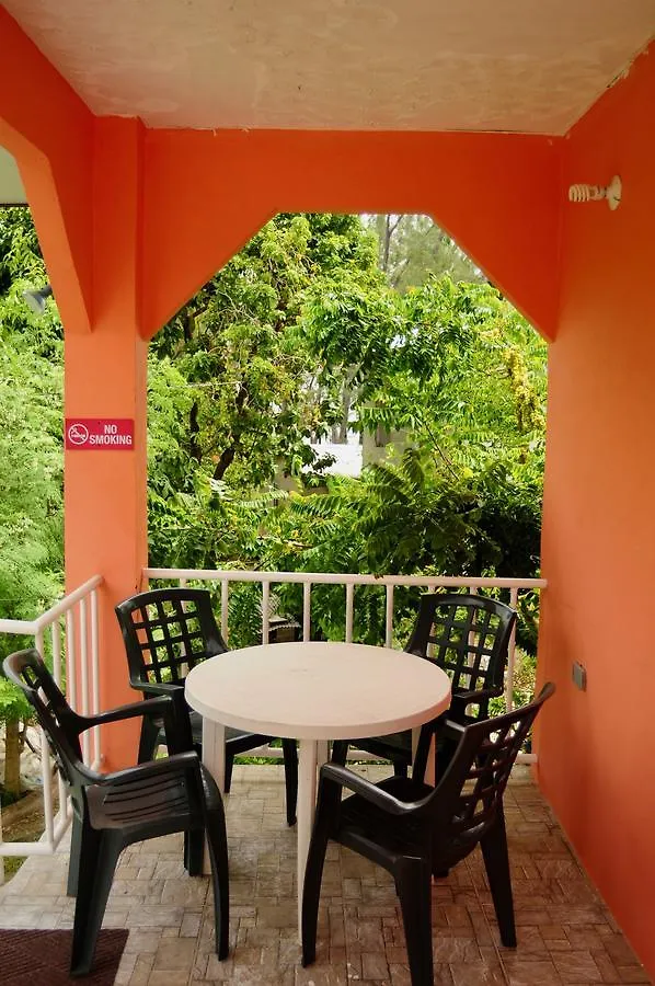 Joy And Brandon Guest House Buccoo Trinidad e Tobago