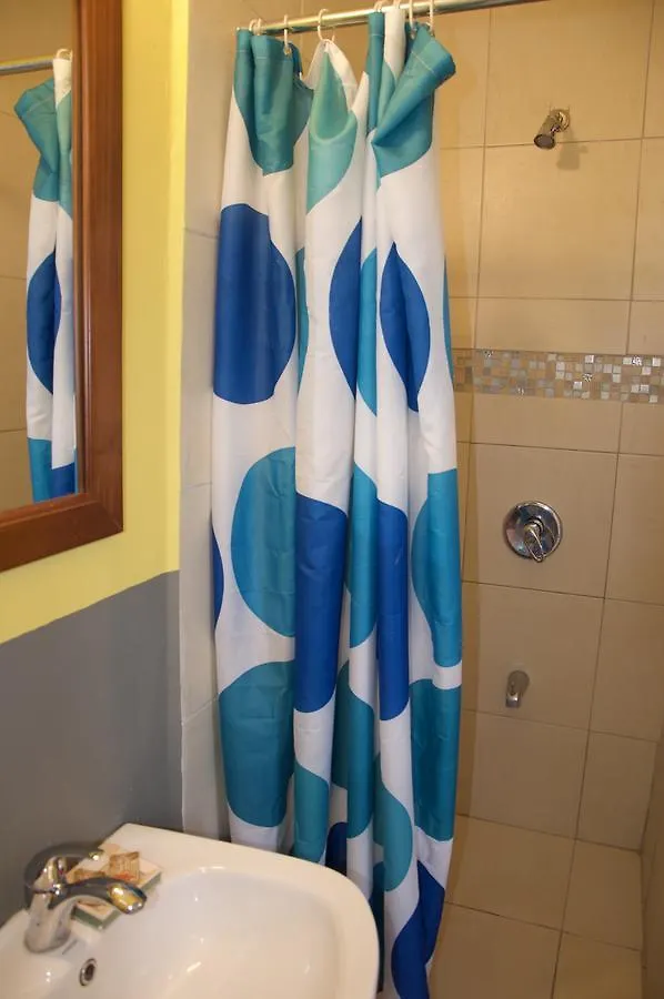 Bed & Breakfast Joy And Brandon Guest House Buccoo