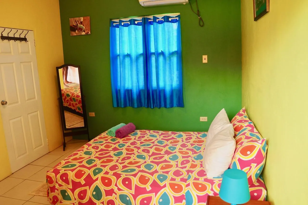 Bed & Breakfast Joy And Brandon Guest House Buccoo